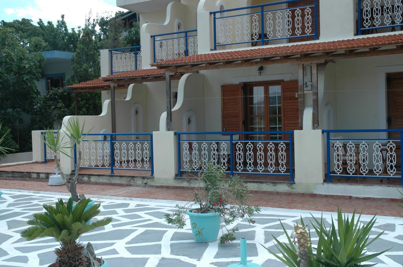 Agnanti Hotel Kalamakia Esterno foto